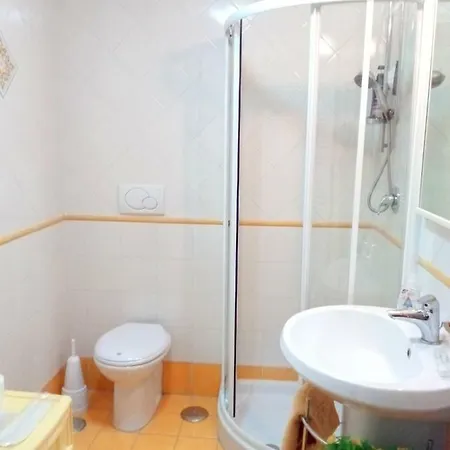 Teresella Oda ve Kahvaltı Napoli